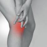 ひどい膝の痛みの原因はこれだ！